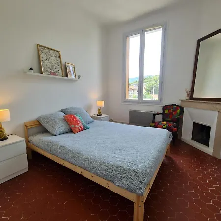 T2 - 35m2 - Coin Terrasse - Parking Facile - Wifi Διαμέρισμα Τουλόν