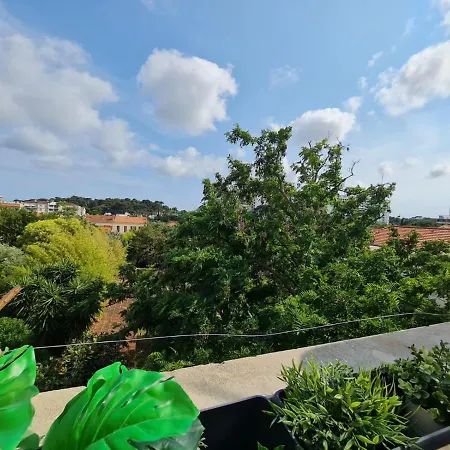 T2 - 35m2 - Coin Terrasse - Parking Facile - Wifi Διαμέρισμα *