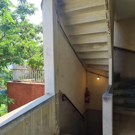 T2 - 35m2 - Coin Terrasse - Parking Facile - Wifi Διαμέρισμα Τουλόν